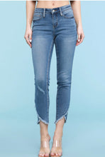 Judy Blue Jeans Tulip Frayed Mid Rise Skinny Jeans